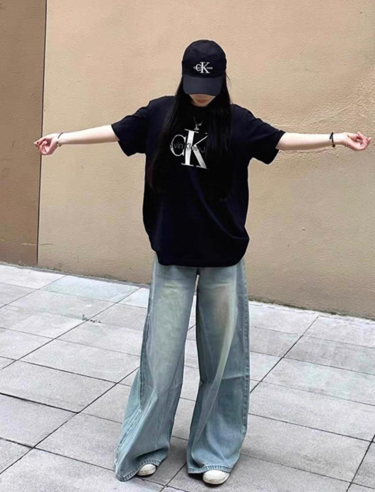 t-shirt ck - Gambar 2